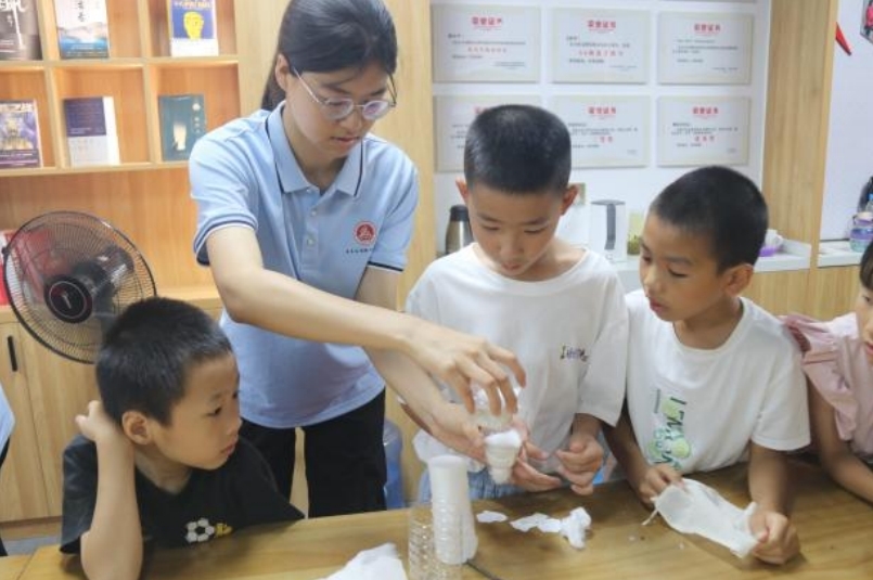 抖阴
：科普水知识和防溺水知识 守护童心成长